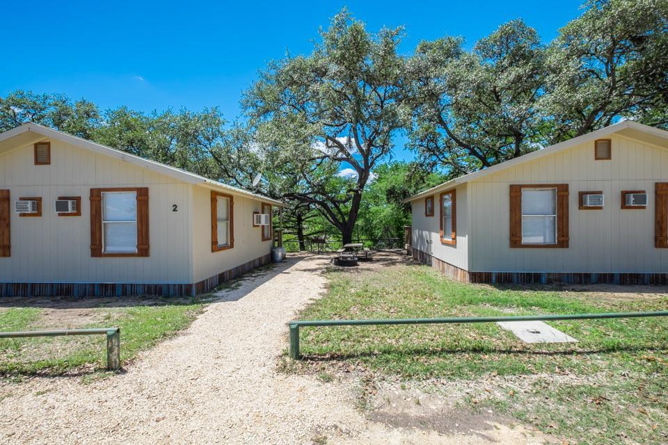 River Bluff Cabins Rio Frio Eksteriør bilde
